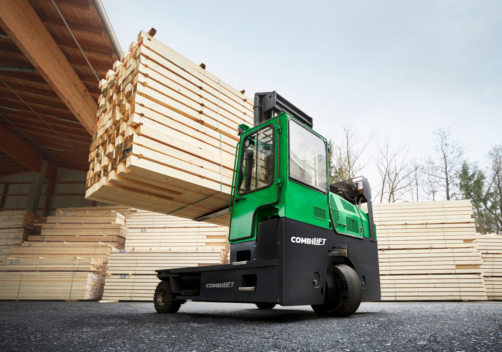 Combilift – Combi C-Series – Multi-directional Forklift – Long Load Handling - Engineered Wood - Lumber Timber - Outdoor